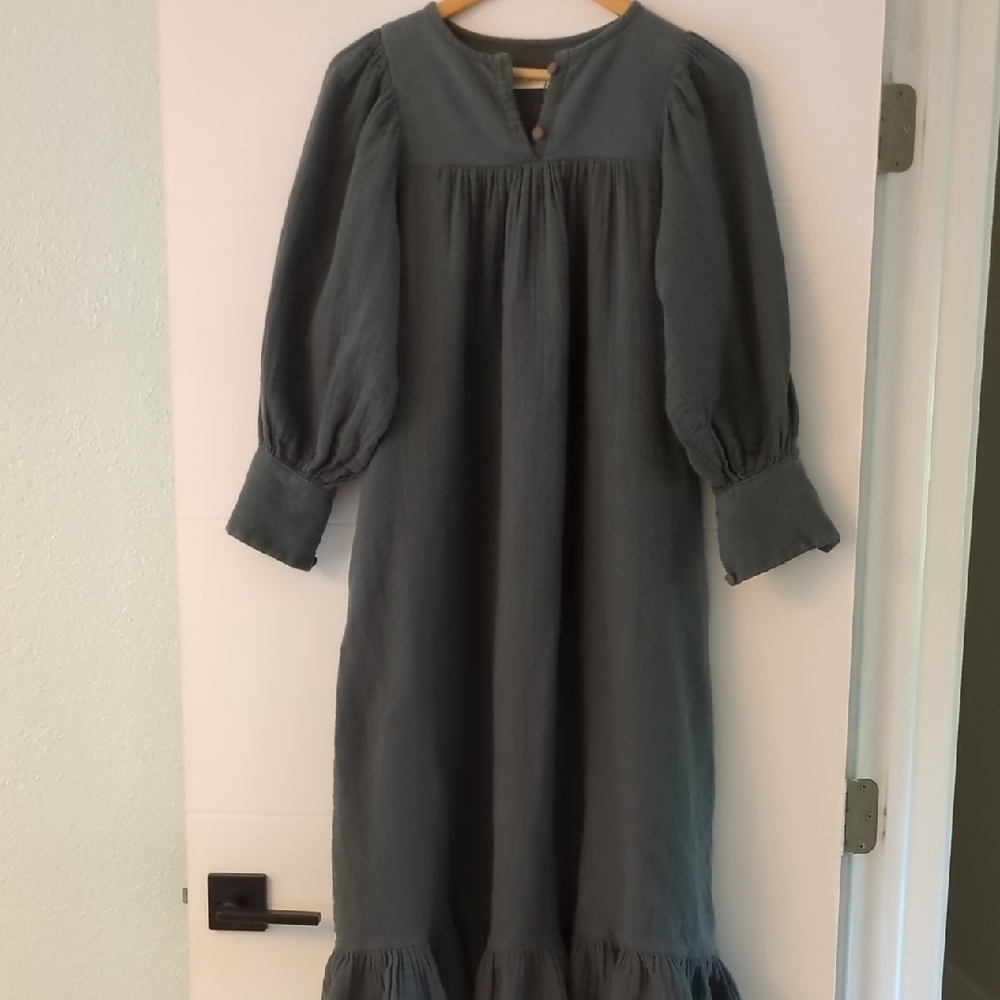 Belle Chiara Organic Cotton Gauzy Modest Midi Gray Long Sleeve Dress XS